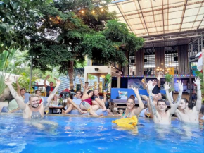 Revolution Siem Reap